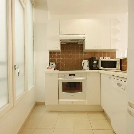 Apartment Bsa Champs Elysees.2 Paris